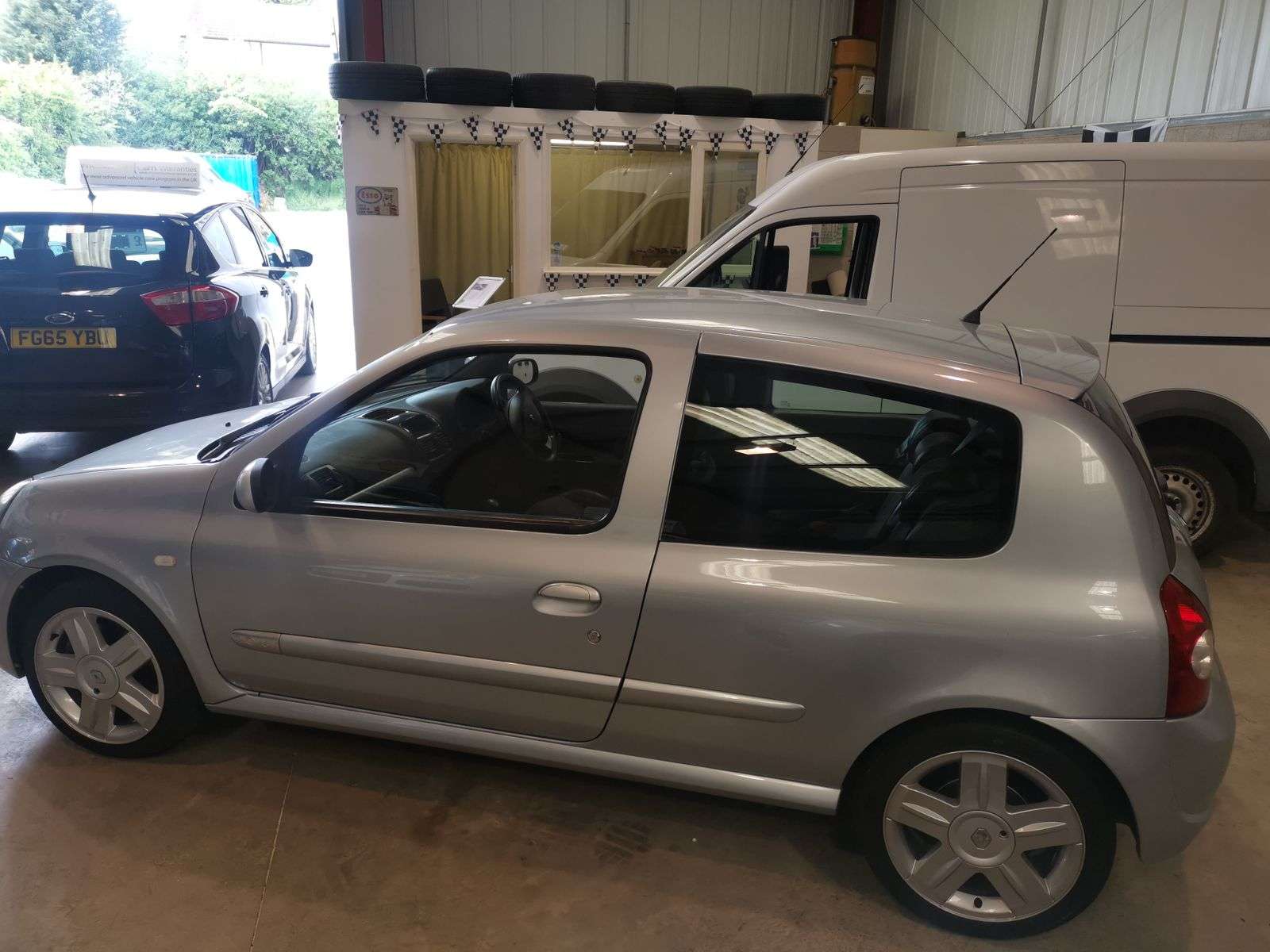2003 RENAULT CLIO 2003 RENAULT CLIO