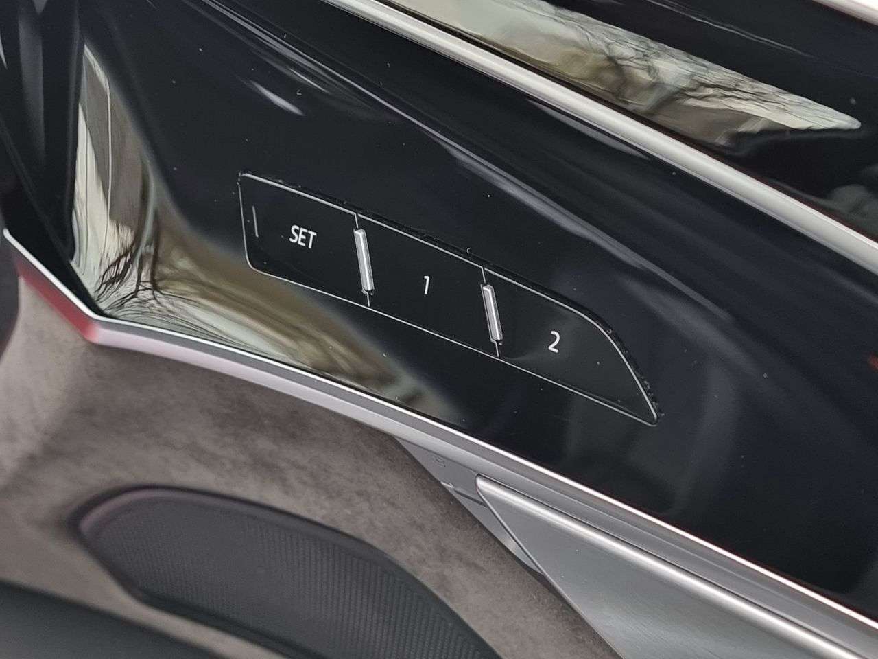 2021 AUDI A8 2021 AUDI A8