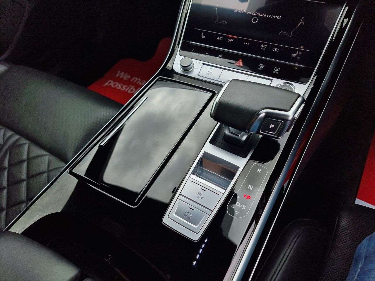 2021 AUDI A8 2021 AUDI A8
