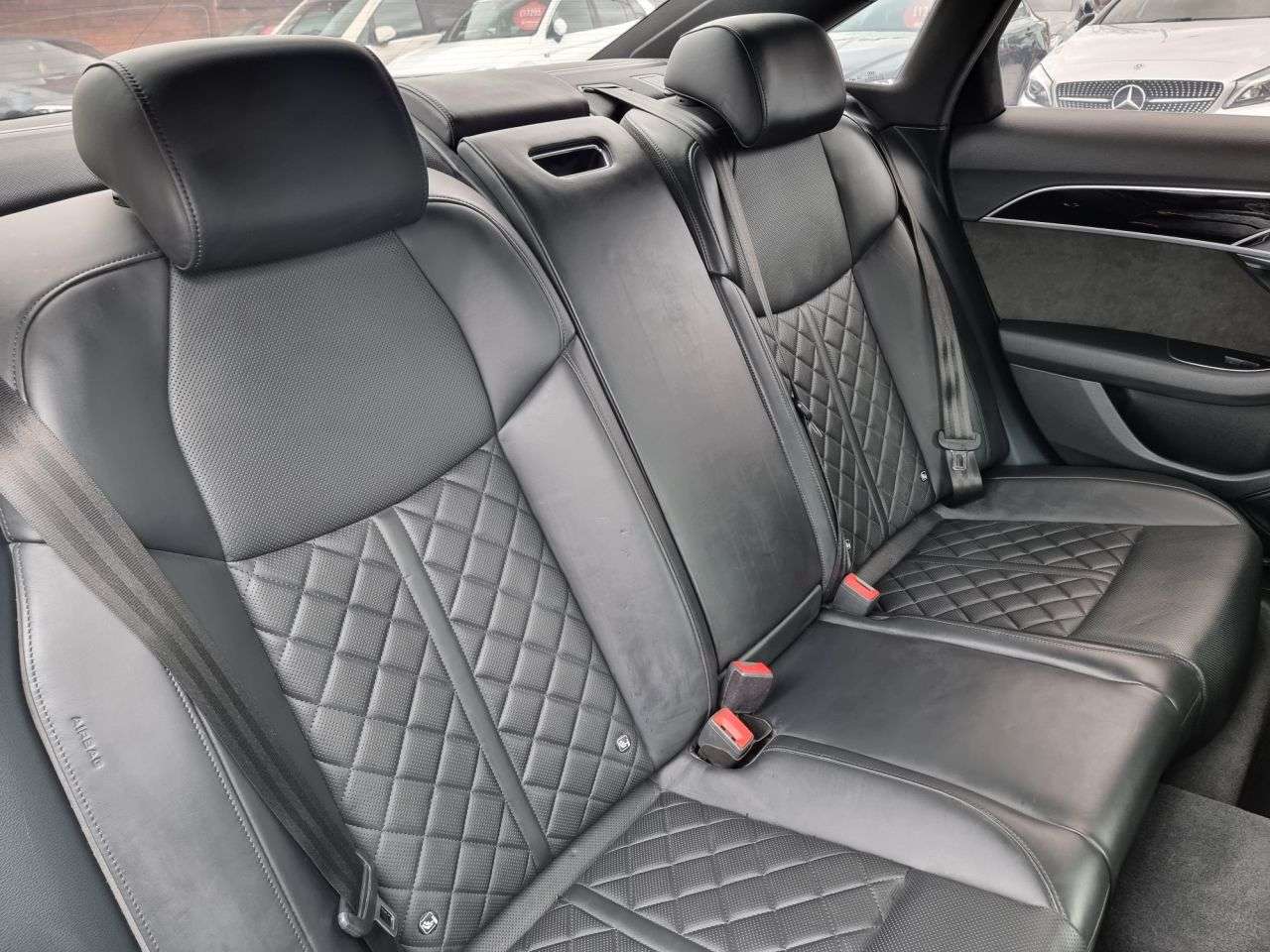 2021 AUDI A8 2021 AUDI A8