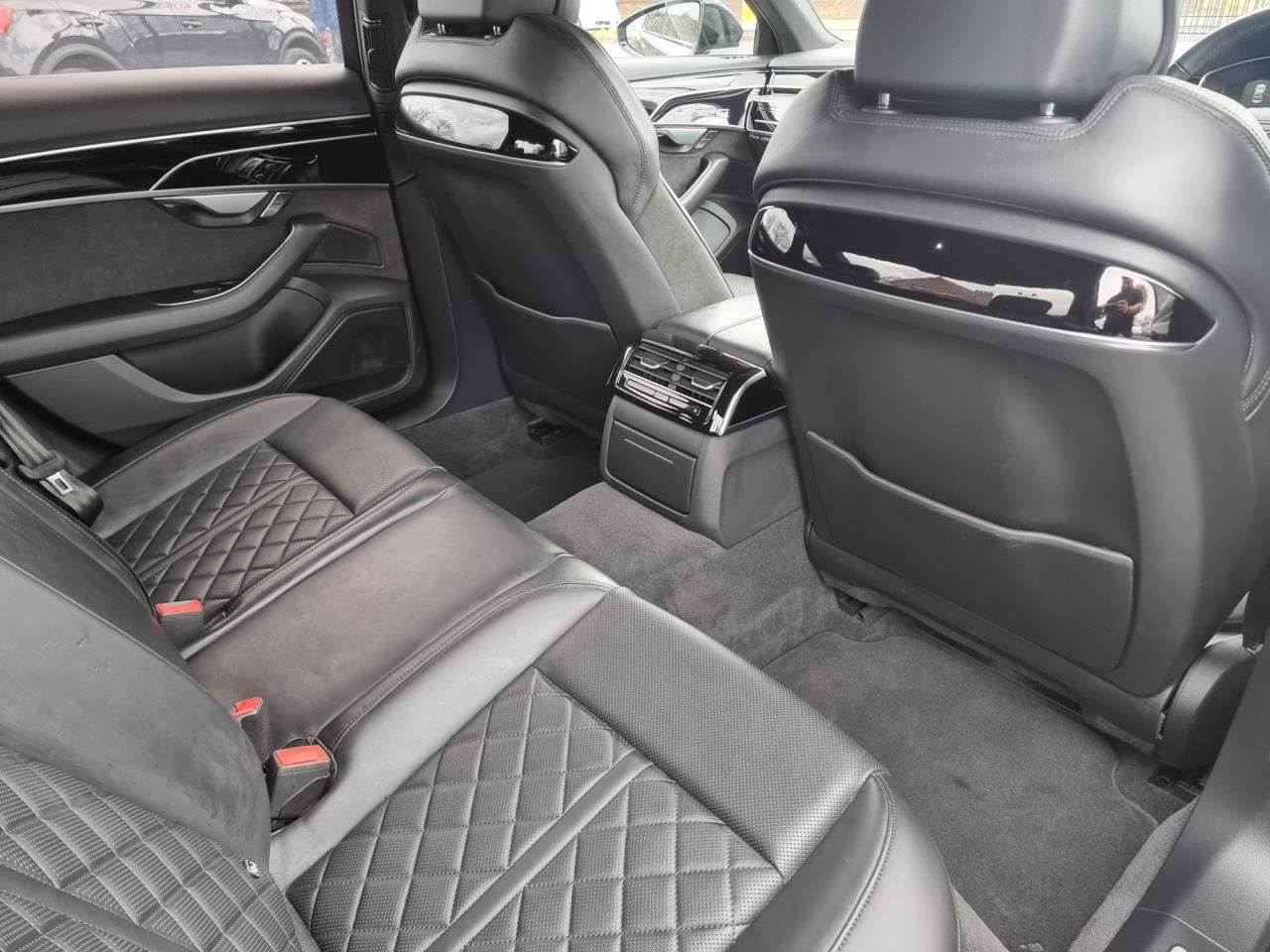 2021 AUDI A8 2021 AUDI A8