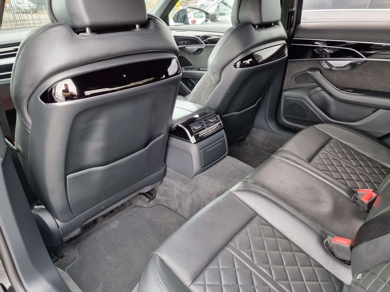 2021 AUDI A8 2021 AUDI A8