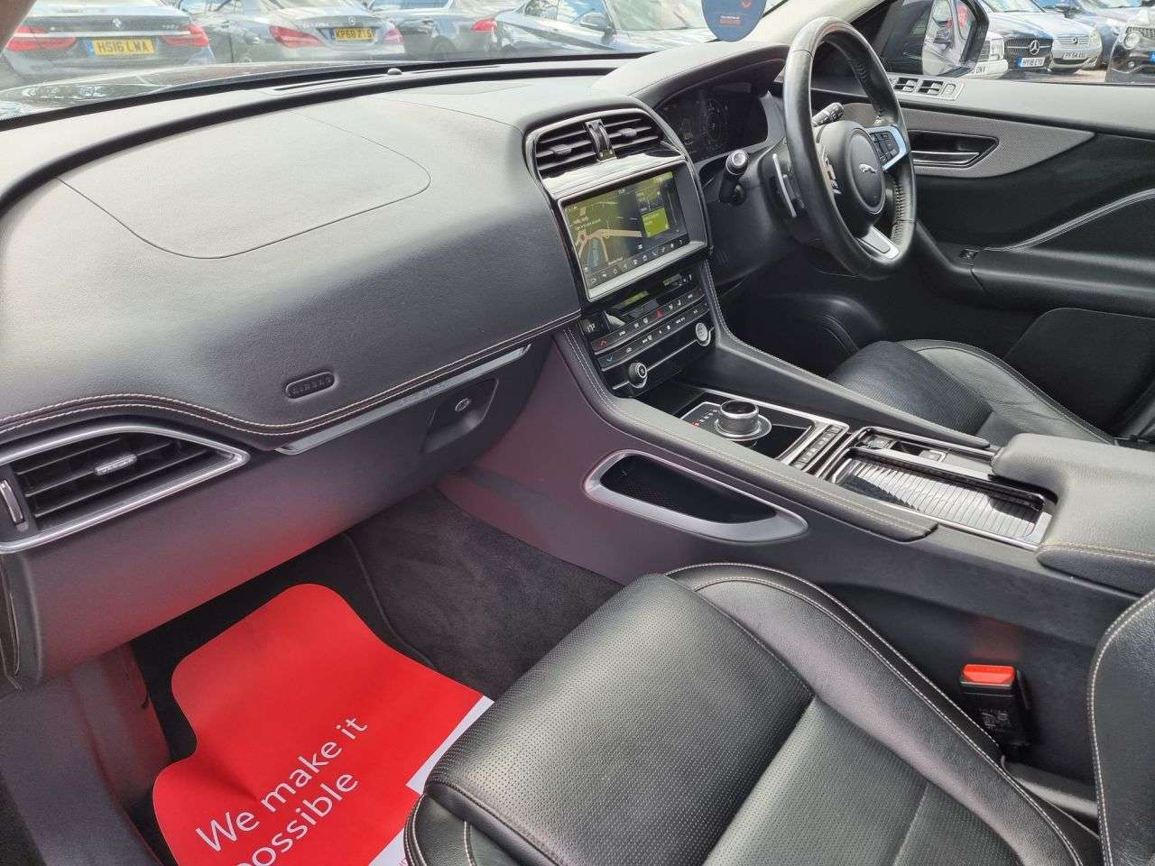 2019 JAGUAR F-PACE 2019 JAGUAR F-PACE