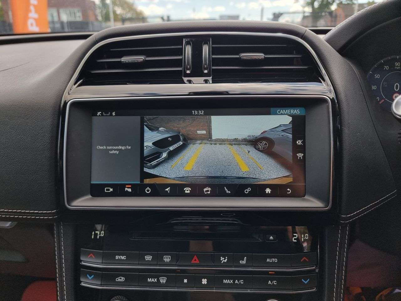 2019 JAGUAR F-PACE 2019 JAGUAR F-PACE