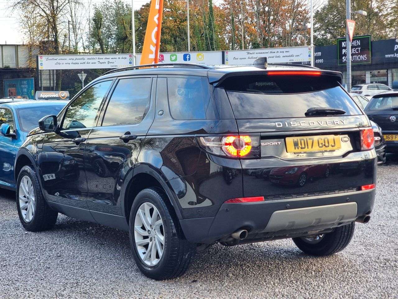 A 2017 LAND ROVER DISCOVERY SPORT 2.0 TD4 SE Tech SUV 5dr Diesel Auto 4WD Euro 6 (s/s) (180 ps) A 2017 LAND ROVER DISCOVERY SPORT 2.0 TD4 SE Tech SUV 5dr Diesel Auto 4WD Euro 6 (s/s) (180 ps)