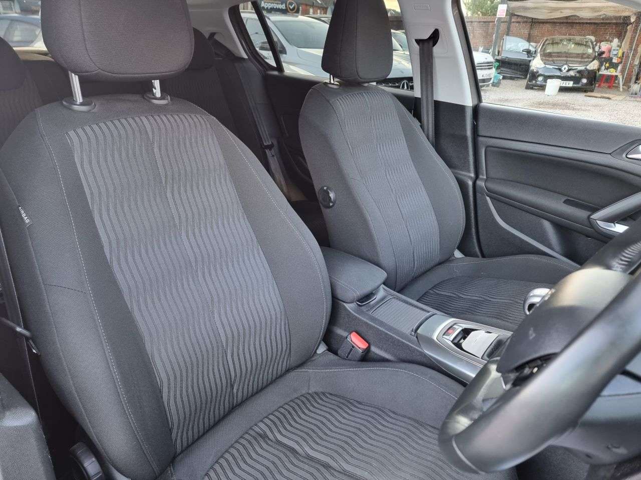 2014 PEUGEOT 308 2014 PEUGEOT 308