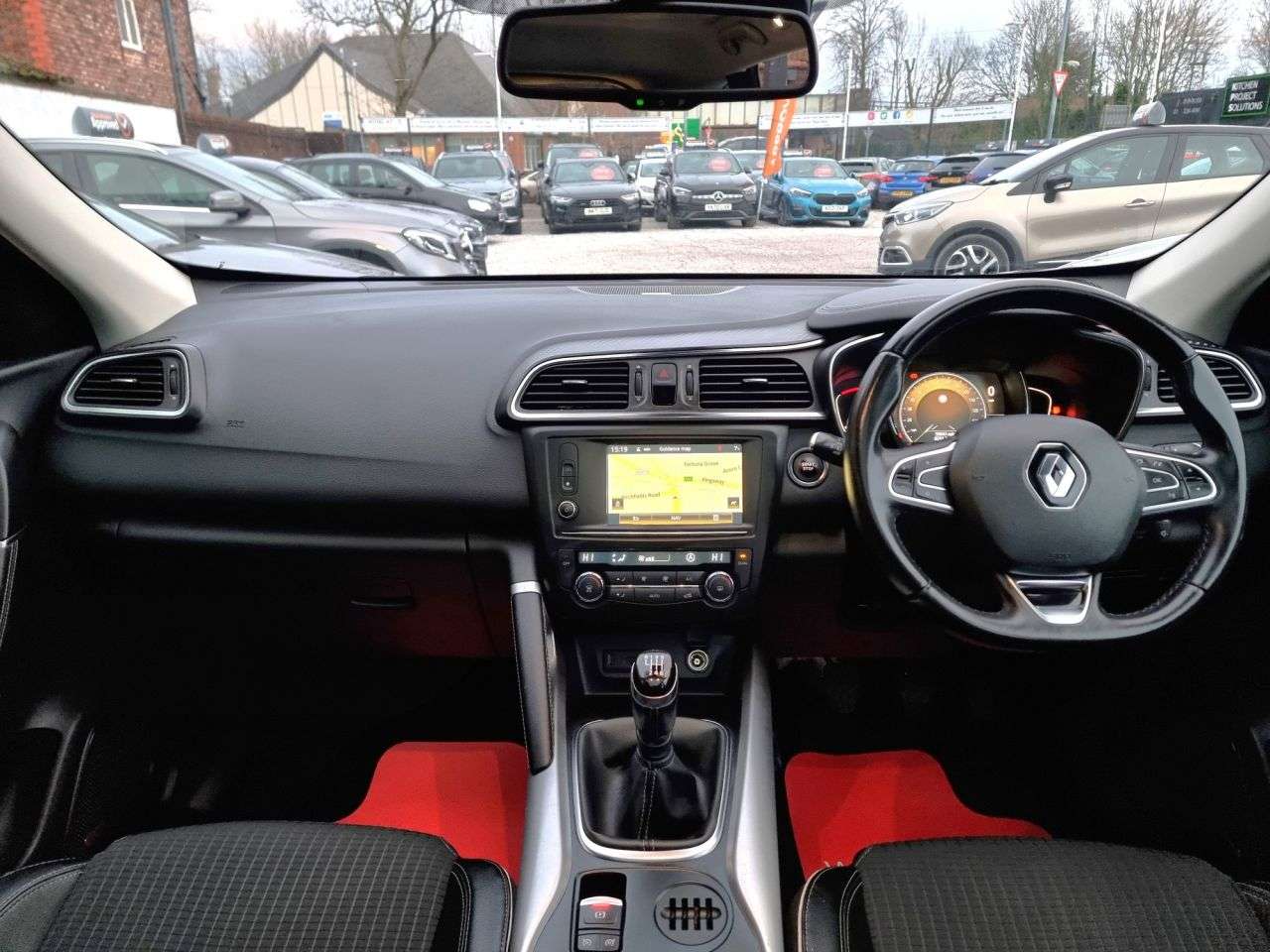 A 2016 RENAULT KADJAR 1.2 TCe Signature Nav SUV 5dr Petrol Manual Euro 6 (s/s) (130 ps) A 2016 RENAULT KADJAR 1.2 TCe Signature Nav SUV 5dr Petrol Manual Euro 6 (s/s) (130 ps)