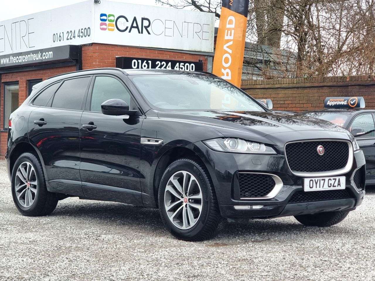A 2017 JAGUAR F-PACE 2.0 D180 R-Sport SUV 5dr Diesel Auto AWD Euro 6 (s/s) (180 ps) A 2017 JAGUAR F-PACE 2.0 D180 R-Sport SUV 5dr Diesel Auto AWD Euro 6 (s/s) (180 ps)