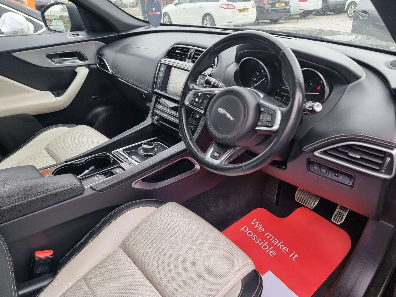 2017 JAGUAR F-PACE 2017 JAGUAR F-PACE