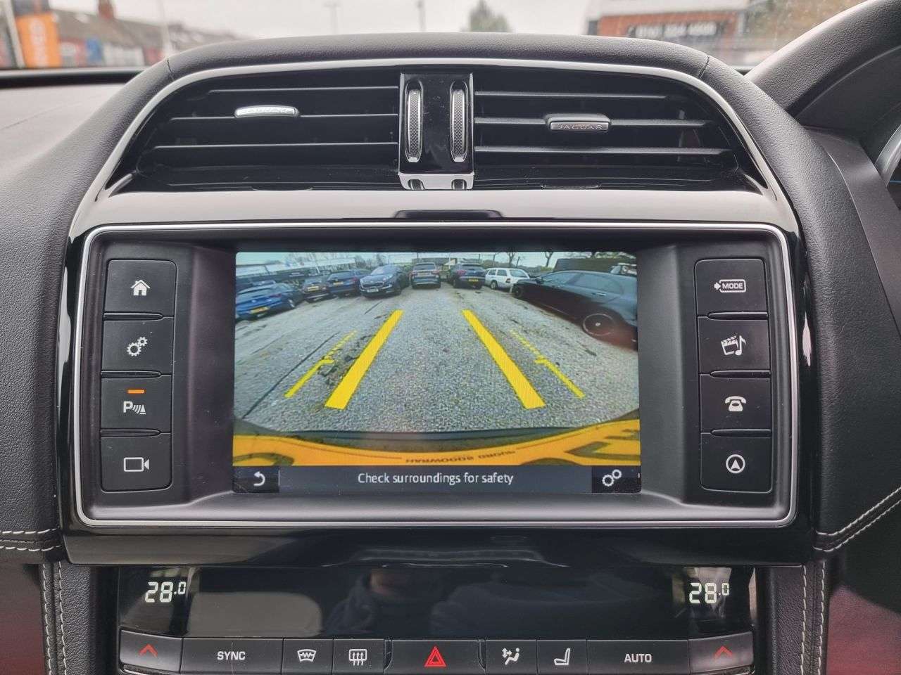 2017 JAGUAR F-PACE 2017 JAGUAR F-PACE