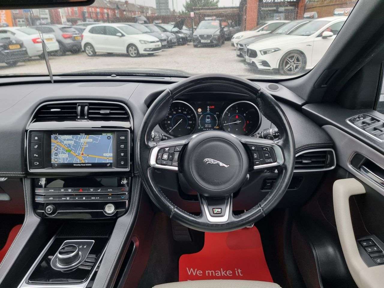 2017 JAGUAR F-PACE 2017 JAGUAR F-PACE