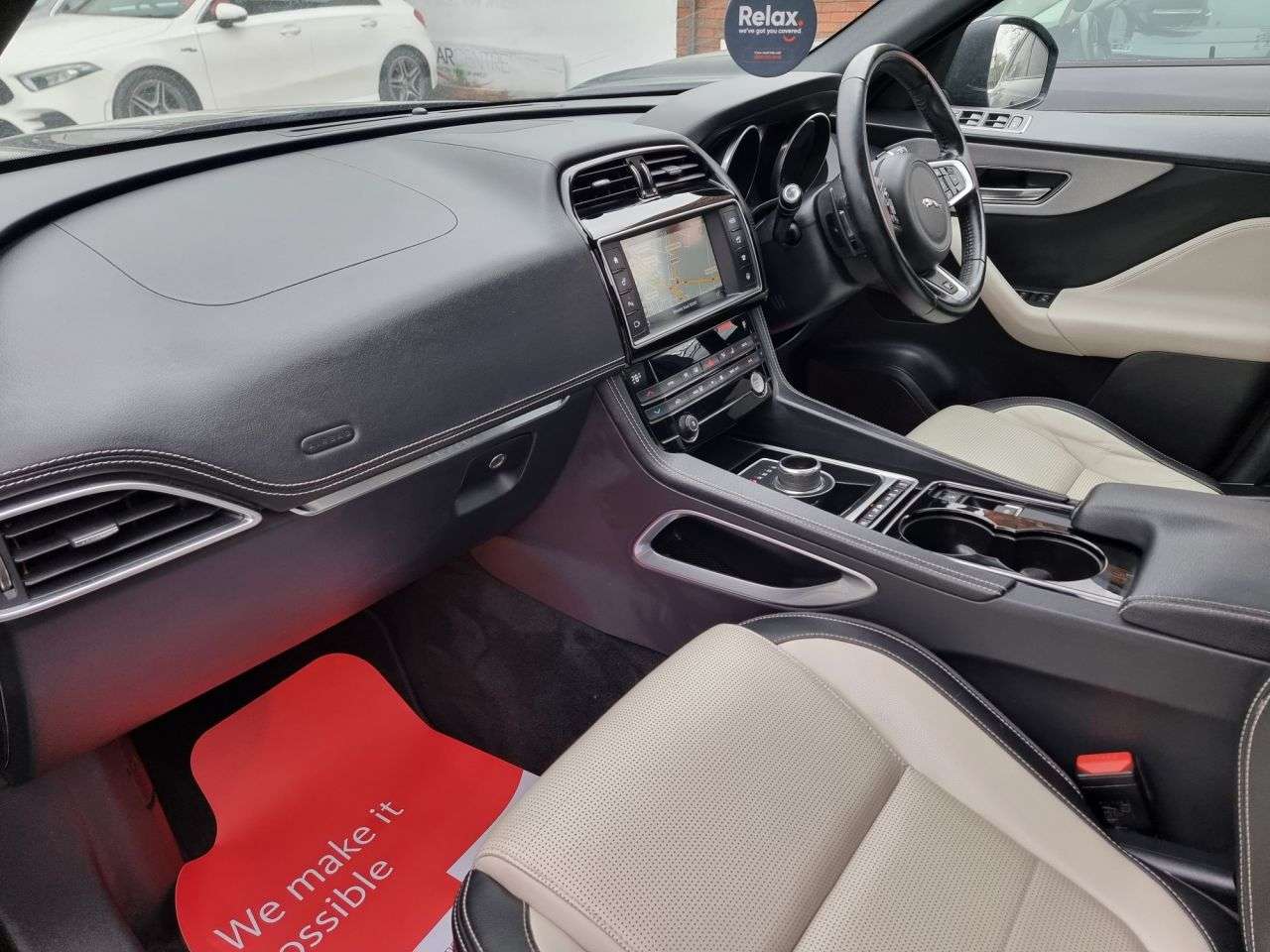 2017 JAGUAR F-PACE 2017 JAGUAR F-PACE