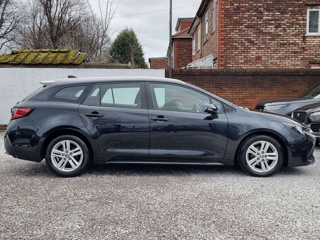 A 2022 TOYOTA COROLLA 1.8 VVT-h GPF Icon Tech Touring Sports 5dr Petrol Hybrid CVT Euro 6 (s/s) ( A 2022 TOYOTA COROLLA 1.8 VVT-h GPF Icon Tech Touring Sports 5dr Petrol Hybrid CVT Euro 6 (s/s) (