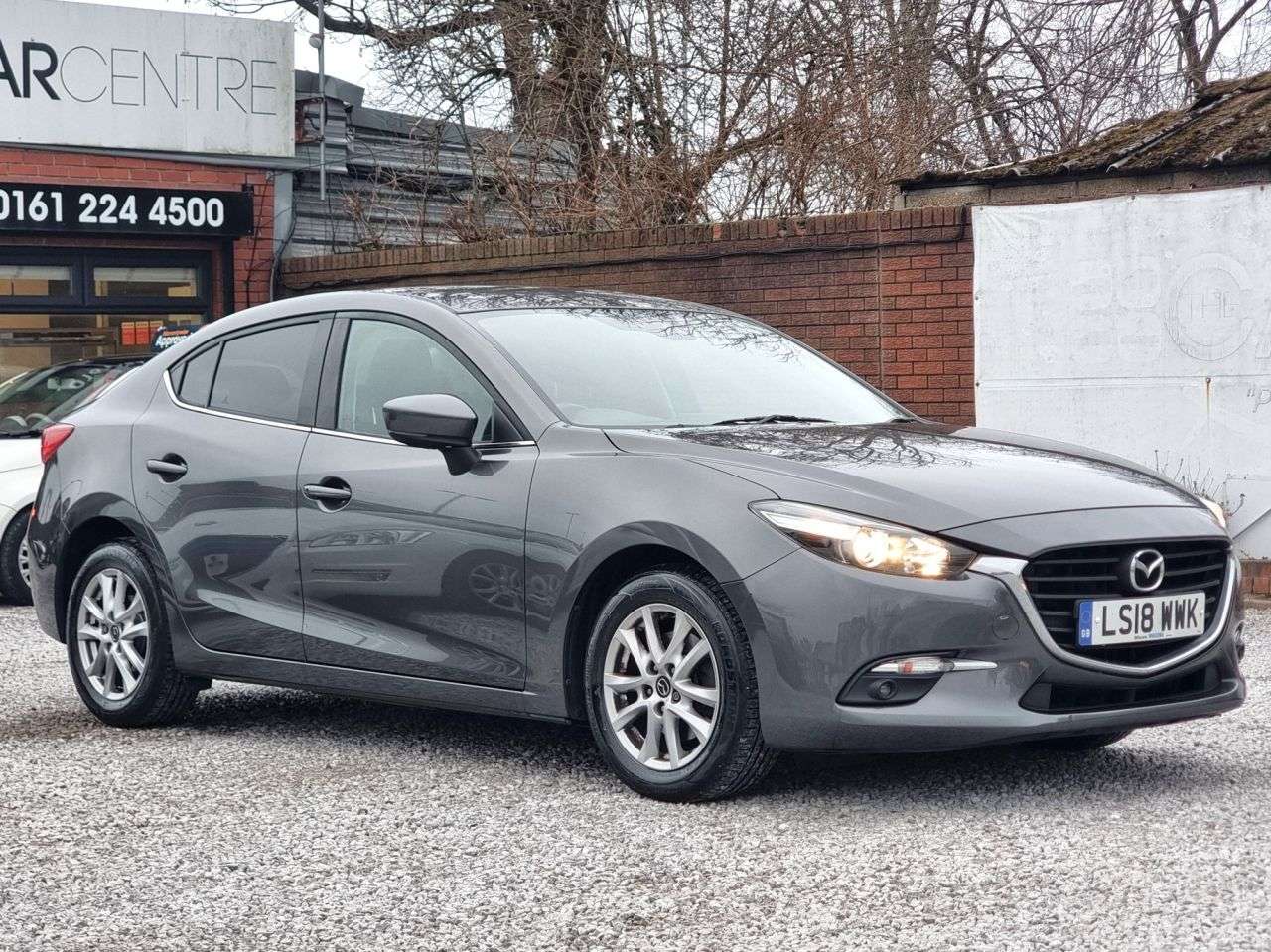 A 2018 MAZDA MAZDA3 2.0 SKYACTIV-G SE-L Nav Fastback 4dr Petrol Manual Euro 6 (s/s) (121 ps) A 2018 MAZDA MAZDA3 2.0 SKYACTIV-G SE-L Nav Fastback 4dr Petrol Manual Euro 6 (s/s) (121 ps)