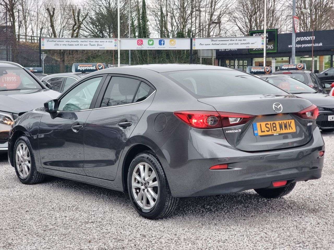 A 2018 MAZDA MAZDA3 2.0 SKYACTIV-G SE-L Nav Fastback 4dr Petrol Manual Euro 6 (s/s) (121 ps) A 2018 MAZDA MAZDA3 2.0 SKYACTIV-G SE-L Nav Fastback 4dr Petrol Manual Euro 6 (s/s) (121 ps)