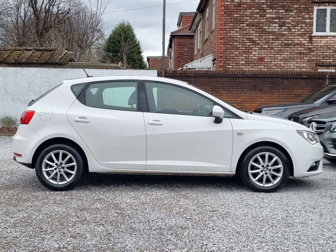 A 2016 SEAT IBIZA 1.2 TSI SE Hatchback 5dr Petrol Manual Euro 6 (90 ps) A 2016 SEAT IBIZA 1.2 TSI SE Hatchback 5dr Petrol Manual Euro 6 (90 ps)