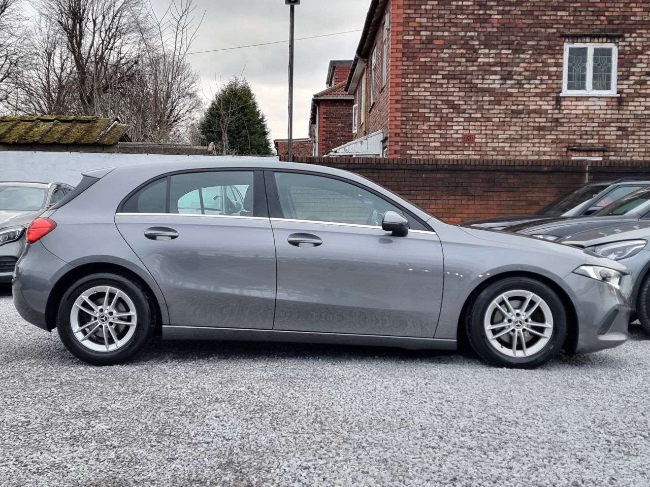 A 2020 MERCEDES-BENZ A-CLASS 1.3 A180 SE Hatchback 5dr Petrol 7G-DCT Euro 6 (s/s) (136 ps) A 2020 MERCEDES-BENZ A-CLASS 1.3 A180 SE Hatchback 5dr Petrol 7G-DCT Euro 6 (s/s) (136 ps)