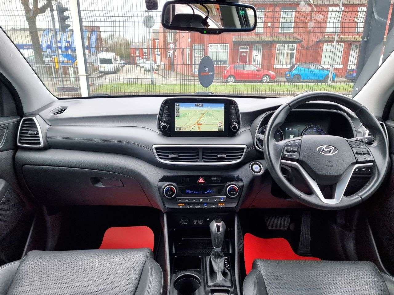 A 2019 HYUNDAI TUCSON 1.6 T-GDi Premium SUV 5dr Petrol DCT Euro 6 (s/s) (177 ps) A 2019 HYUNDAI TUCSON 1.6 T-GDi Premium SUV 5dr Petrol DCT Euro 6 (s/s) (177 ps)