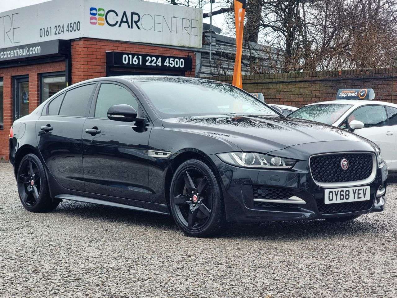 A 2018 JAGUAR XE 2.0i GPF R-Sport Saloon 4dr Petrol Auto Euro 6 (s/s) (200 ps) A 2018 JAGUAR XE 2.0i GPF R-Sport Saloon 4dr Petrol Auto Euro 6 (s/s) (200 ps)