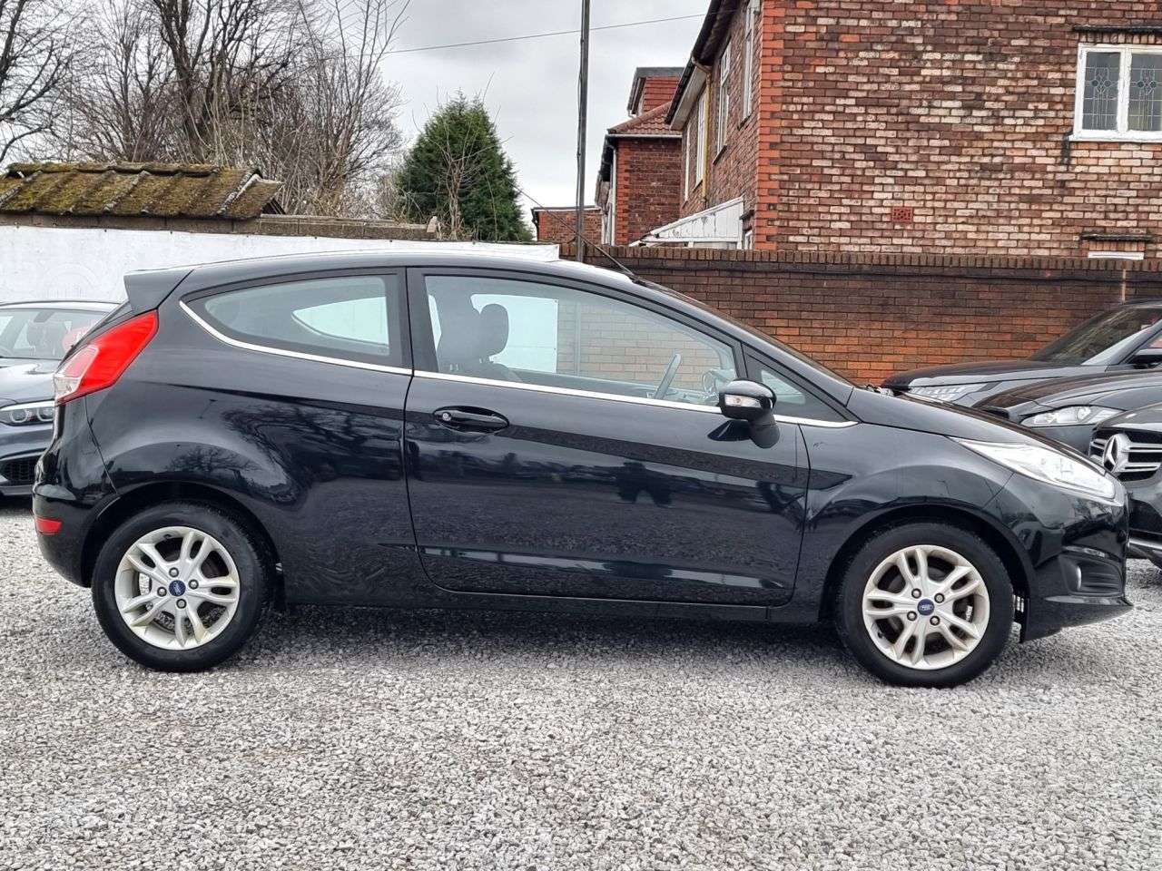 A 2017 FORD FIESTA 1.25 Zetec Hatchback 3dr Petrol Manual Euro 6 (82 ps) A 2017 FORD FIESTA 1.25 Zetec Hatchback 3dr Petrol Manual Euro 6 (82 ps)