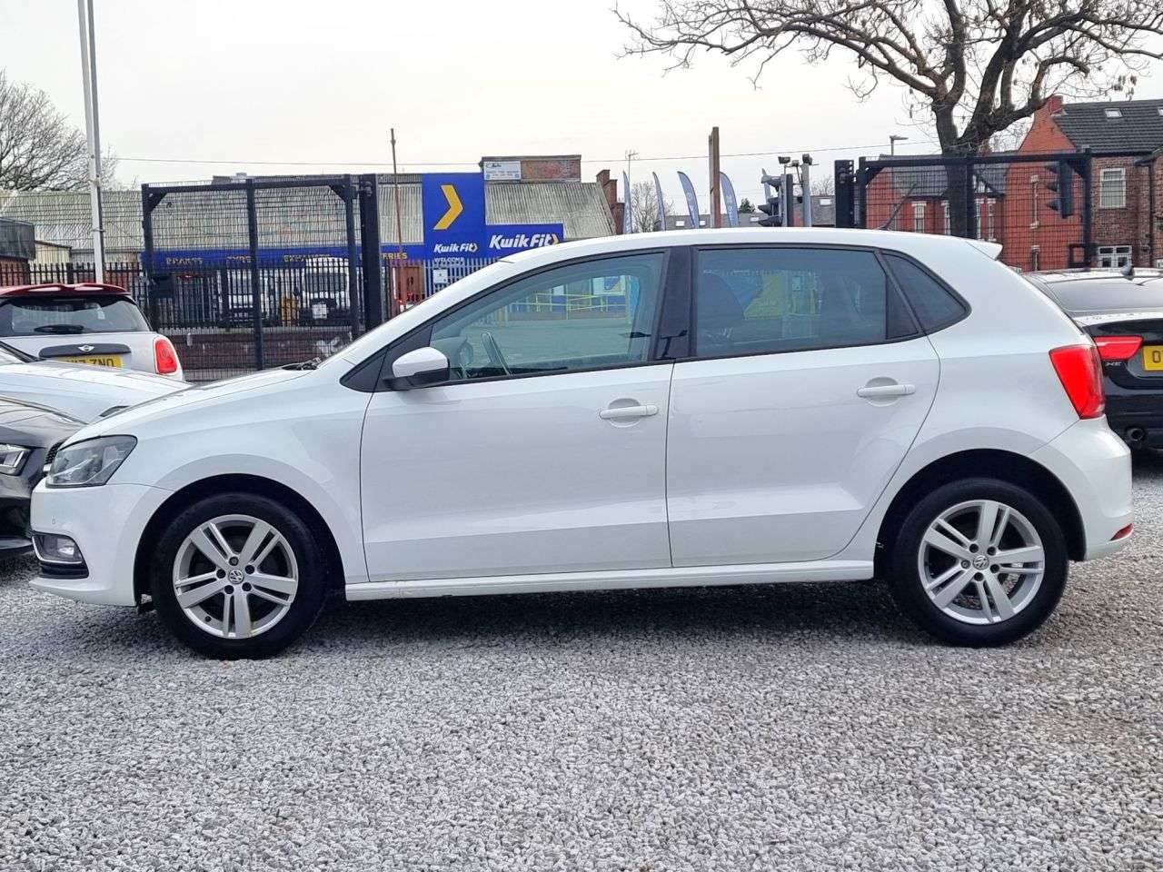 2017 VOLKSWAGEN POLO 2017 VOLKSWAGEN POLO