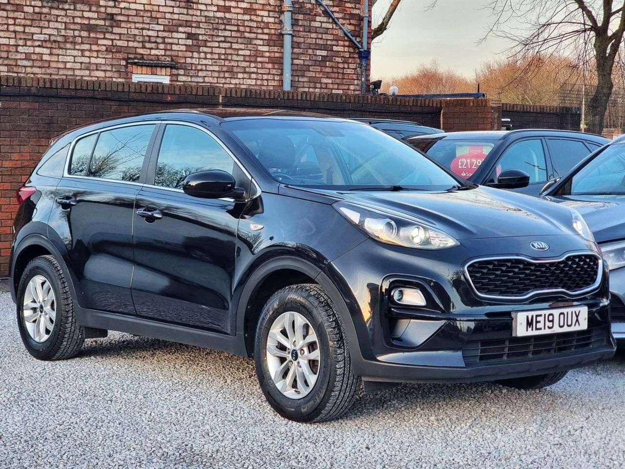 A 2019 KIA SPORTAGE 1.6 GDi 1 SUV 5dr Petrol Manual Euro 6 (s/s) (130 bhp) A 2019 KIA SPORTAGE 1.6 GDi 1 SUV 5dr Petrol Manual Euro 6 (s/s) (130 bhp)
