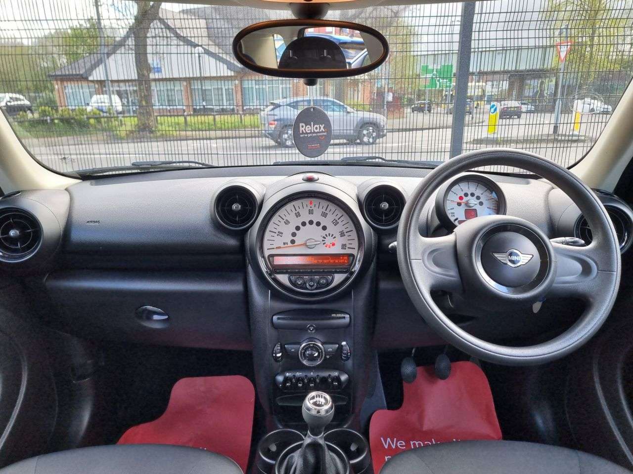 A 2013 MINI COUNTRYMAN 1.6 Cooper SUV 5dr Petrol Manual Euro 6 (s/s) (122 ps) A 2013 MINI COUNTRYMAN 1.6 Cooper SUV 5dr Petrol Manual Euro 6 (s/s) (122 ps)