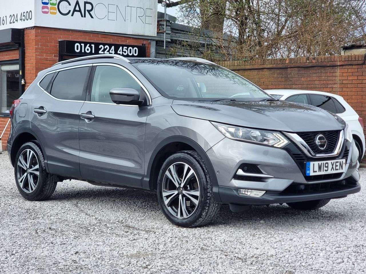 A 2019 NISSAN QASHQAI 1.3 DIG-T N-Connecta SUV 5dr Petrol Manual Euro 6 (s/s) (140 ps) A 2019 NISSAN QASHQAI 1.3 DIG-T N-Connecta SUV 5dr Petrol Manual Euro 6 (s/s) (140 ps)