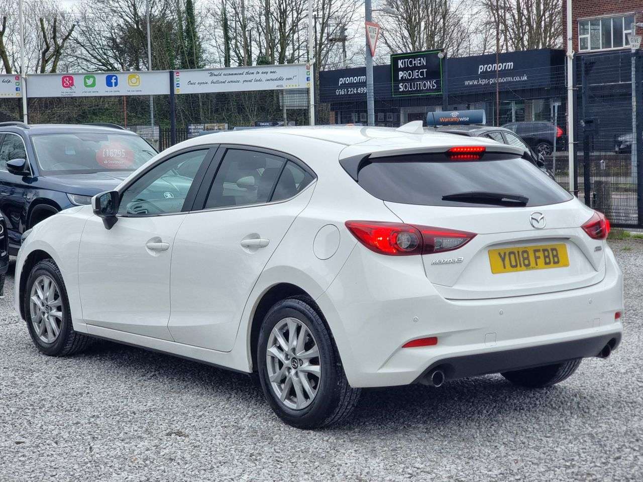 A 2018 MAZDA MAZDA3 2.0 SKYACTIV-G SE-L Nav Hatchback 5dr Petrol Manual Euro 6 (s/s) (121 ps) A 2018 MAZDA MAZDA3 2.0 SKYACTIV-G SE-L Nav Hatchback 5dr Petrol Manual Euro 6 (s/s) (121 ps)
