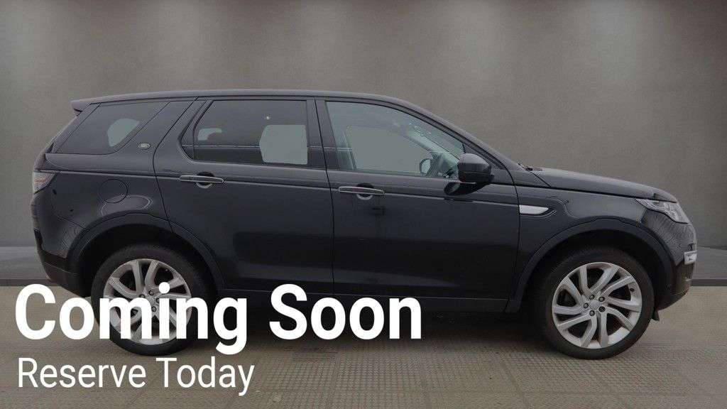A 2017 LAND ROVER DISCOVERY SPORT 2.0 TD4 HSE Luxury SUV 5dr Diesel Auto 4WD Euro 6 (s/s) (180 ps) A 2017 LAND ROVER DISCOVERY SPORT 2.0 TD4 HSE Luxury SUV 5dr Diesel Auto 4WD Euro 6 (s/s) (180 ps)