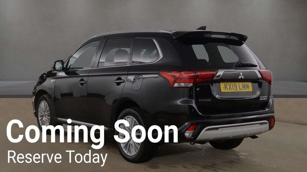 A 2019 MITSUBISHI OUTLANDER 2.4h TwinMotor 13.8kWh Juro SUV 5dr Petrol Plug-in Hybrid CVT 4WD Euro 6 (s A 2019 MITSUBISHI OUTLANDER 2.4h TwinMotor 13.8kWh Juro SUV 5dr Petrol Plug-in Hybrid CVT 4WD Euro 6 (s