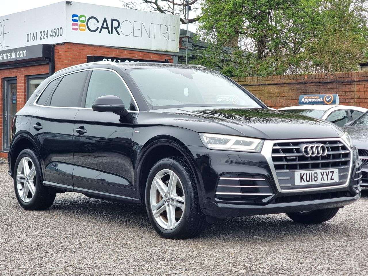 A 2018 AUDI Q5 2.0 TDI S line SUV 5dr Diesel S Tronic quattro Euro 6 (s/s) (190 ps) A 2018 AUDI Q5 2.0 TDI S line SUV 5dr Diesel S Tronic quattro Euro 6 (s/s) (190 ps)