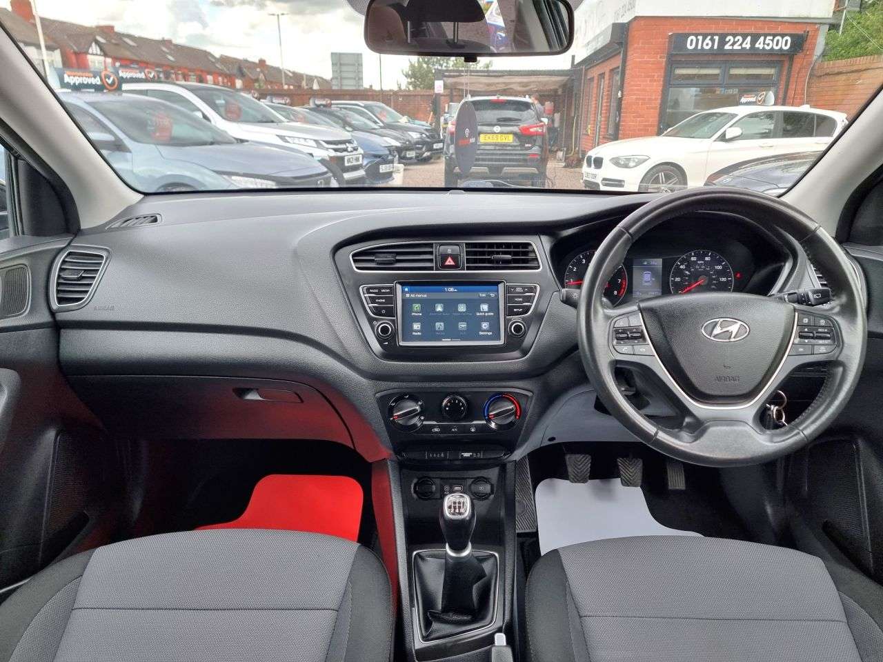 A 2019 HYUNDAI I20 1.2 SE Launch Edition Hatchback 5dr Petrol Manual Euro 6 (s/s) (84 ps) A 2019 HYUNDAI I20 1.2 SE Launch Edition Hatchback 5dr Petrol Manual Euro 6 (s/s) (84 ps)