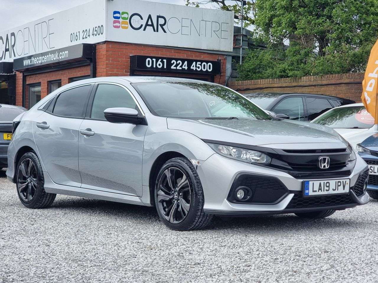 A 2019 HONDA CIVIC 1.6 i-DTEC SR Hatchback 5dr Diesel Auto Euro 6 (s/s) (120 ps) A 2019 HONDA CIVIC 1.6 i-DTEC SR Hatchback 5dr Diesel Auto Euro 6 (s/s) (120 ps)