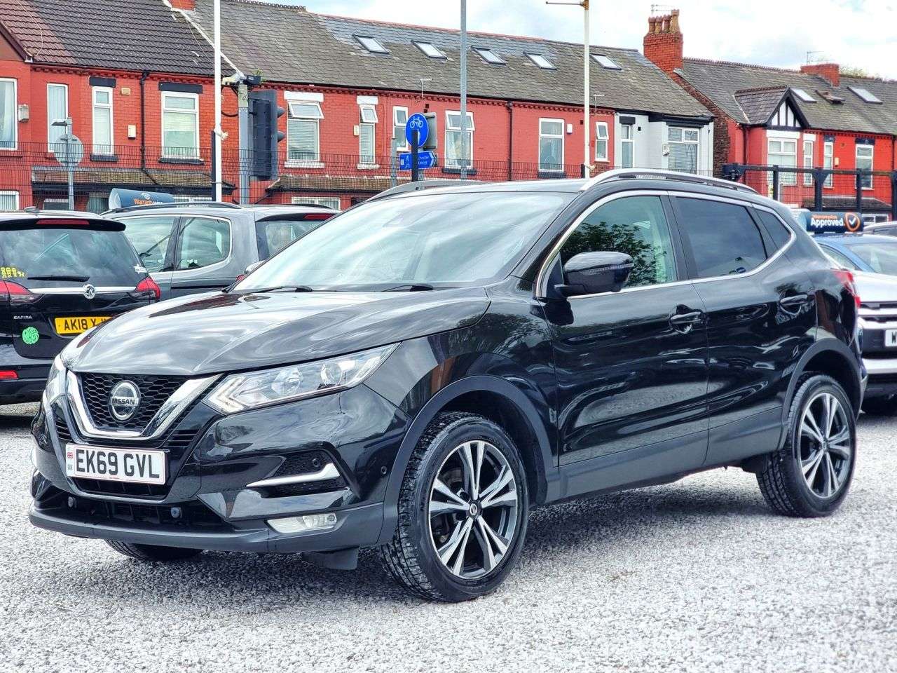 A 2020 NISSAN QASHQAI 1.3 DIG-T N-Connecta SUV 5dr Petrol Manual Euro 6 (s/s) (140 ps) A 2020 NISSAN QASHQAI 1.3 DIG-T N-Connecta SUV 5dr Petrol Manual Euro 6 (s/s) (140 ps)