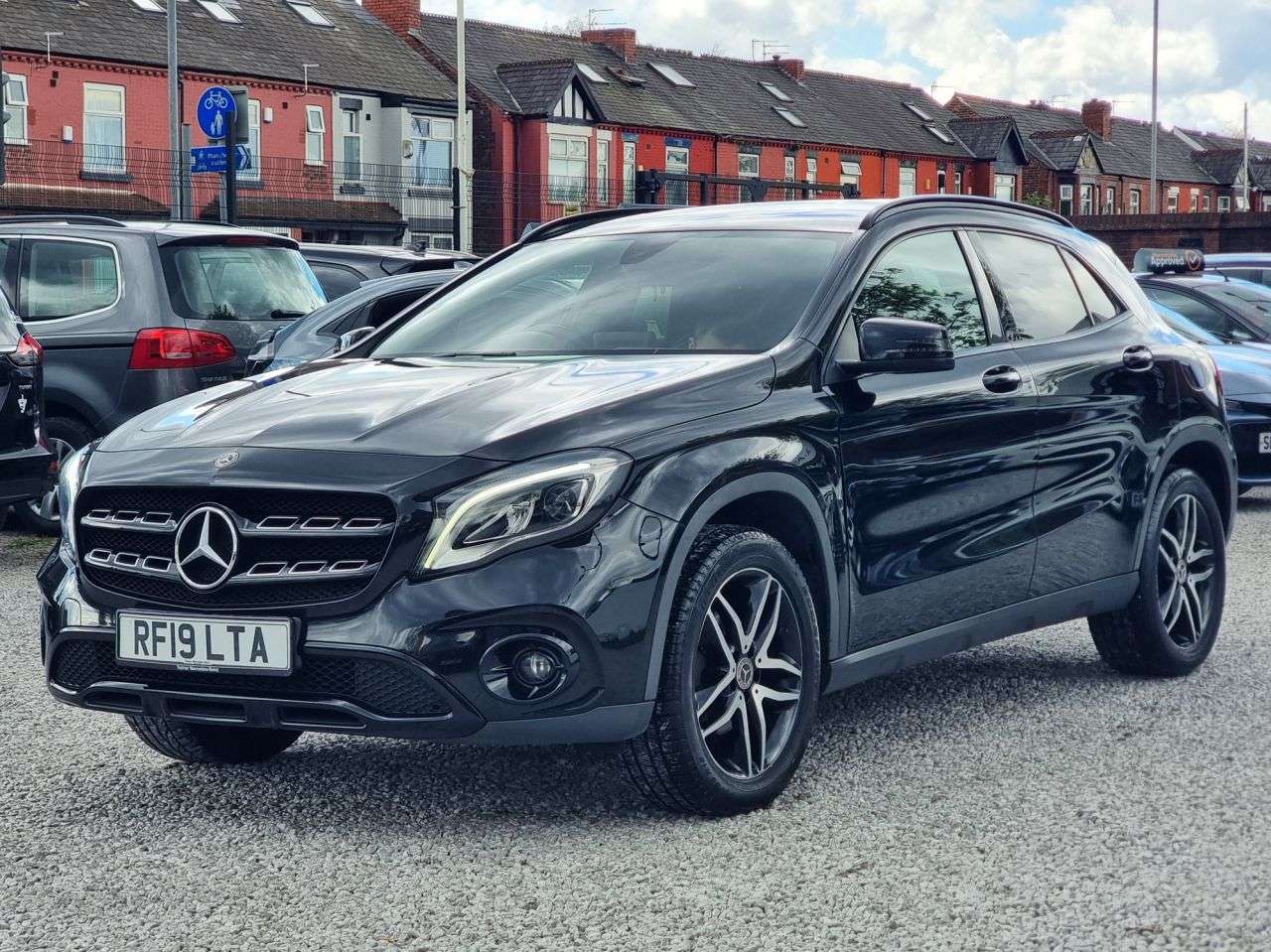 A 2019 MERCEDES-BENZ GLA 1.6 GLA180 Urban Edition SUV 5dr Petrol 7G-DCT Euro 6 (s/s) (122 ps) A 2019 MERCEDES-BENZ GLA 1.6 GLA180 Urban Edition SUV 5dr Petrol 7G-DCT Euro 6 (s/s) (122 ps)
