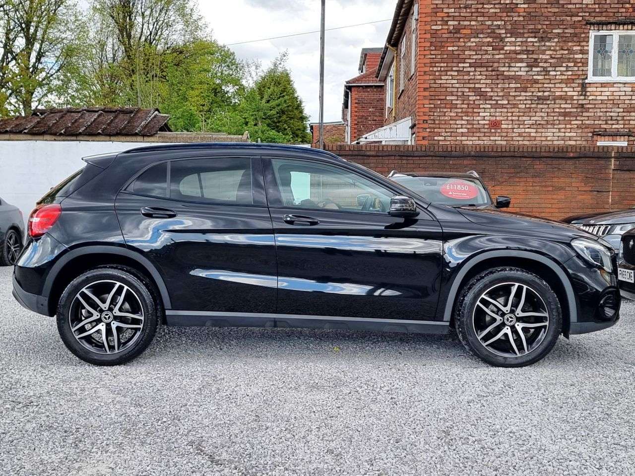A 2019 MERCEDES-BENZ GLA 1.6 GLA180 Urban Edition SUV 5dr Petrol 7G-DCT Euro 6 (s/s) (122 ps) A 2019 MERCEDES-BENZ GLA 1.6 GLA180 Urban Edition SUV 5dr Petrol 7G-DCT Euro 6 (s/s) (122 ps)