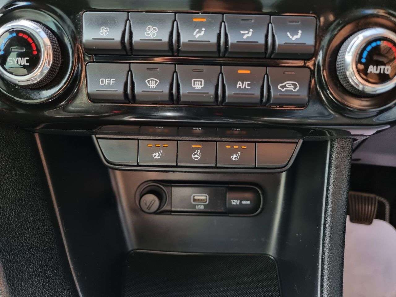 2019 KIA SPORTAGE 2019 KIA SPORTAGE