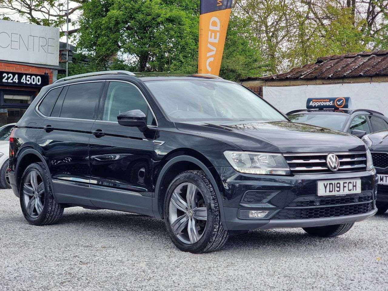 A 2019 VOLKSWAGEN TIGUAN ALLSPACE 2.0 TDI Match SUV 5dr Diesel Manual Euro 6 (s/s) (150 ps) A 2019 VOLKSWAGEN TIGUAN ALLSPACE 2.0 TDI Match SUV 5dr Diesel Manual Euro 6 (s/s) (150 ps)