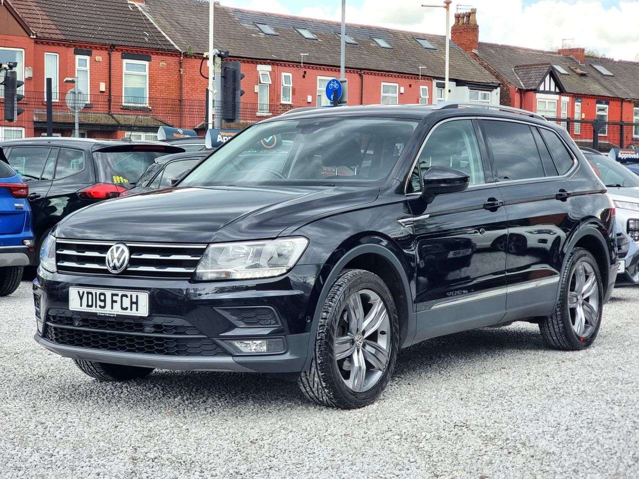 A 2019 VOLKSWAGEN TIGUAN ALLSPACE 2.0 TDI Match SUV 5dr Diesel Manual Euro 6 (s/s) (150 ps) A 2019 VOLKSWAGEN TIGUAN ALLSPACE 2.0 TDI Match SUV 5dr Diesel Manual Euro 6 (s/s) (150 ps)