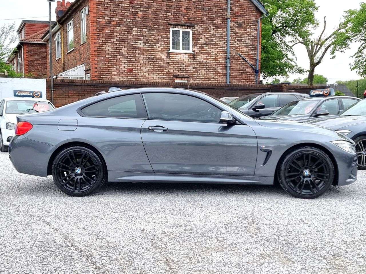 A 2017 BMW 4 SERIES 2.0 420d M Sport Coupe 2dr Diesel Auto xDrive Euro 6 (s/s) (190 ps) A 2017 BMW 4 SERIES 2.0 420d M Sport Coupe 2dr Diesel Auto xDrive Euro 6 (s/s) (190 ps)