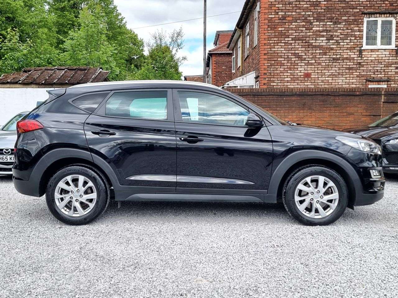 A 2019 HYUNDAI TUCSON 1.6 GDi SE Nav SUV 5dr Petrol Manual Euro 6 (s/s) (132 ps) A 2019 HYUNDAI TUCSON 1.6 GDi SE Nav SUV 5dr Petrol Manual Euro 6 (s/s) (132 ps)