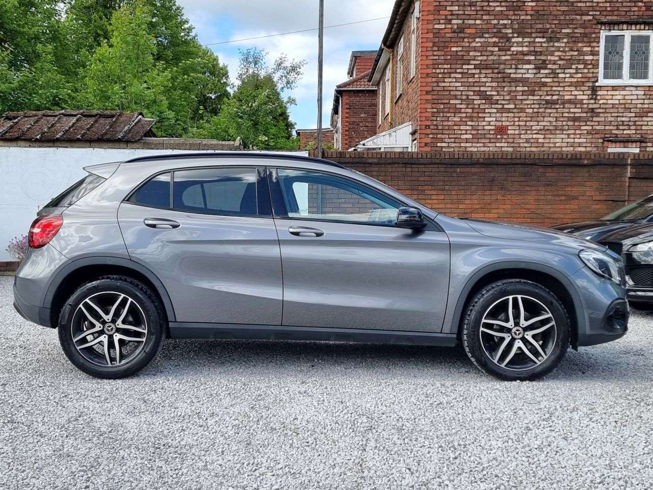 A 2018 MERCEDES-BENZ GLA 1.6 GLA180 Urban Edition SUV 5dr Petrol 7G-DCT Euro 6 (s/s) (122 ps) A 2018 MERCEDES-BENZ GLA 1.6 GLA180 Urban Edition SUV 5dr Petrol 7G-DCT Euro 6 (s/s) (122 ps)