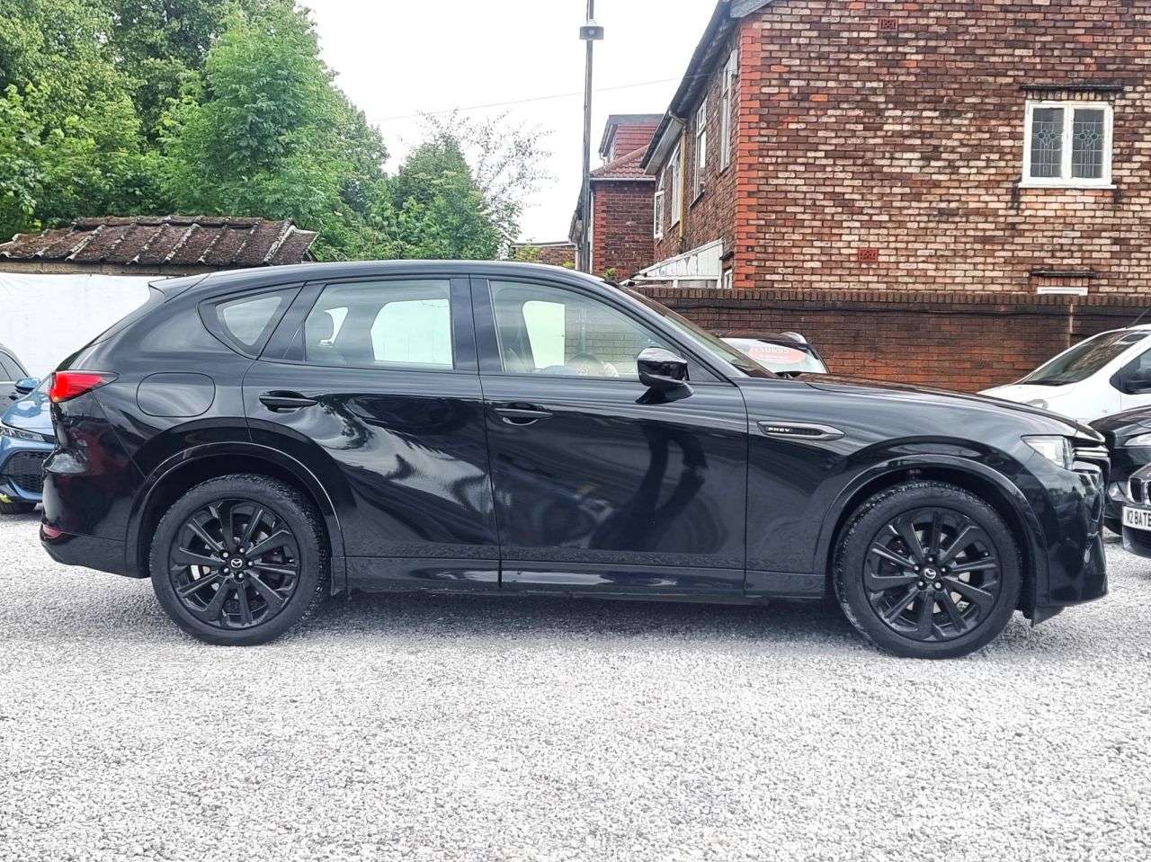 A 2023 MAZDA CX-60 2.5 e-SKYACTIV 17.8kWh Homura SUV 5dr Petrol Plug-in Hybrid Auto 4WD Euro 6 A 2023 MAZDA CX-60 2.5 e-SKYACTIV 17.8kWh Homura SUV 5dr Petrol Plug-in Hybrid Auto 4WD Euro 6