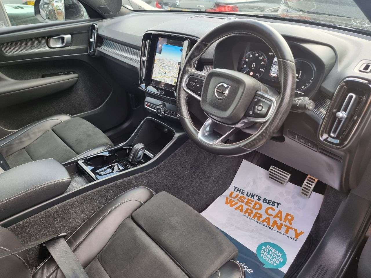 2021 VOLVO XC40 2021 VOLVO XC40