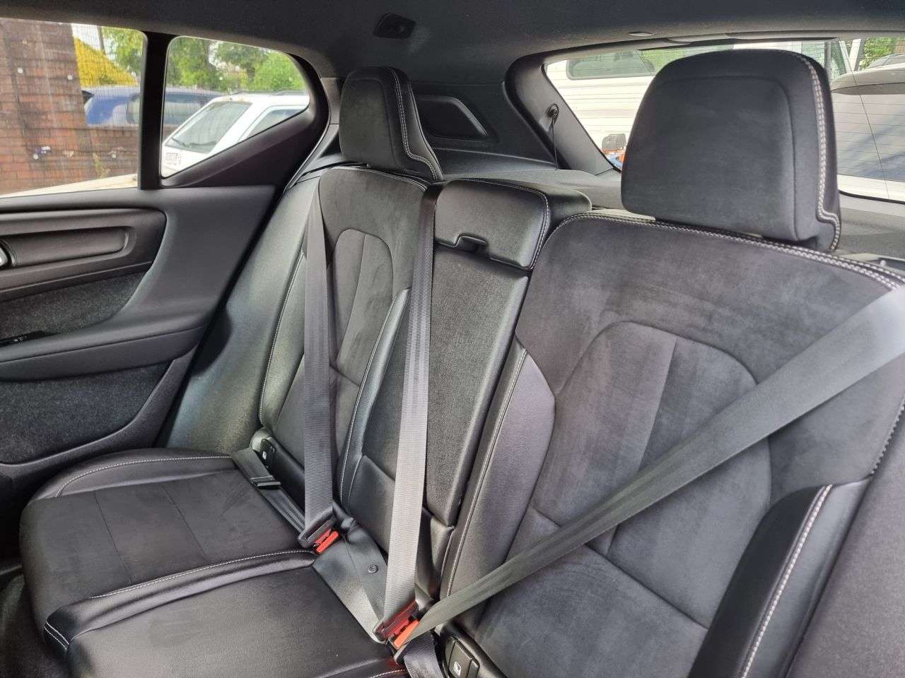 2021 VOLVO XC40 2021 VOLVO XC40
