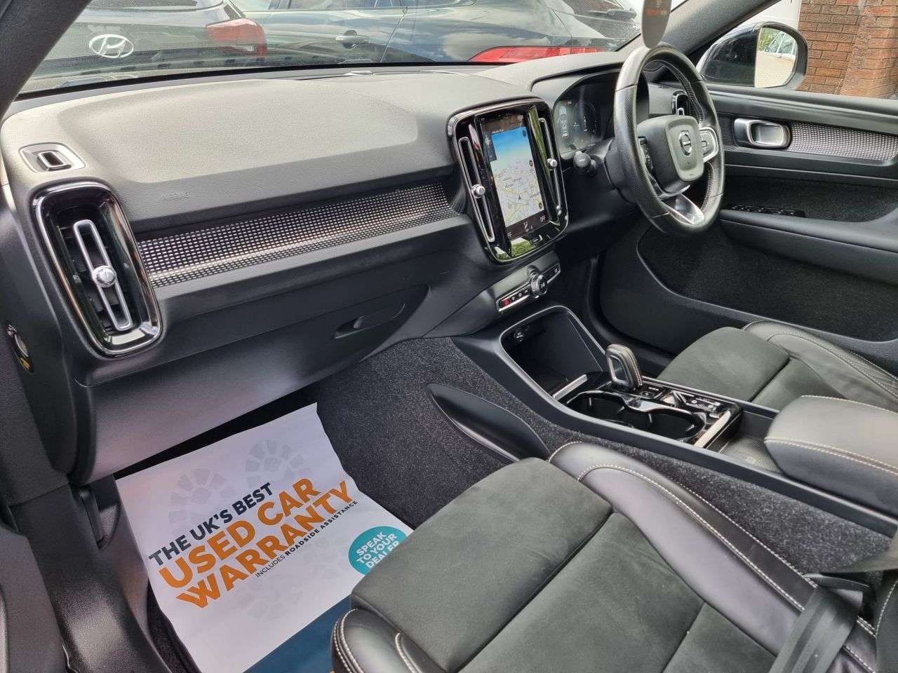2021 VOLVO XC40 2021 VOLVO XC40