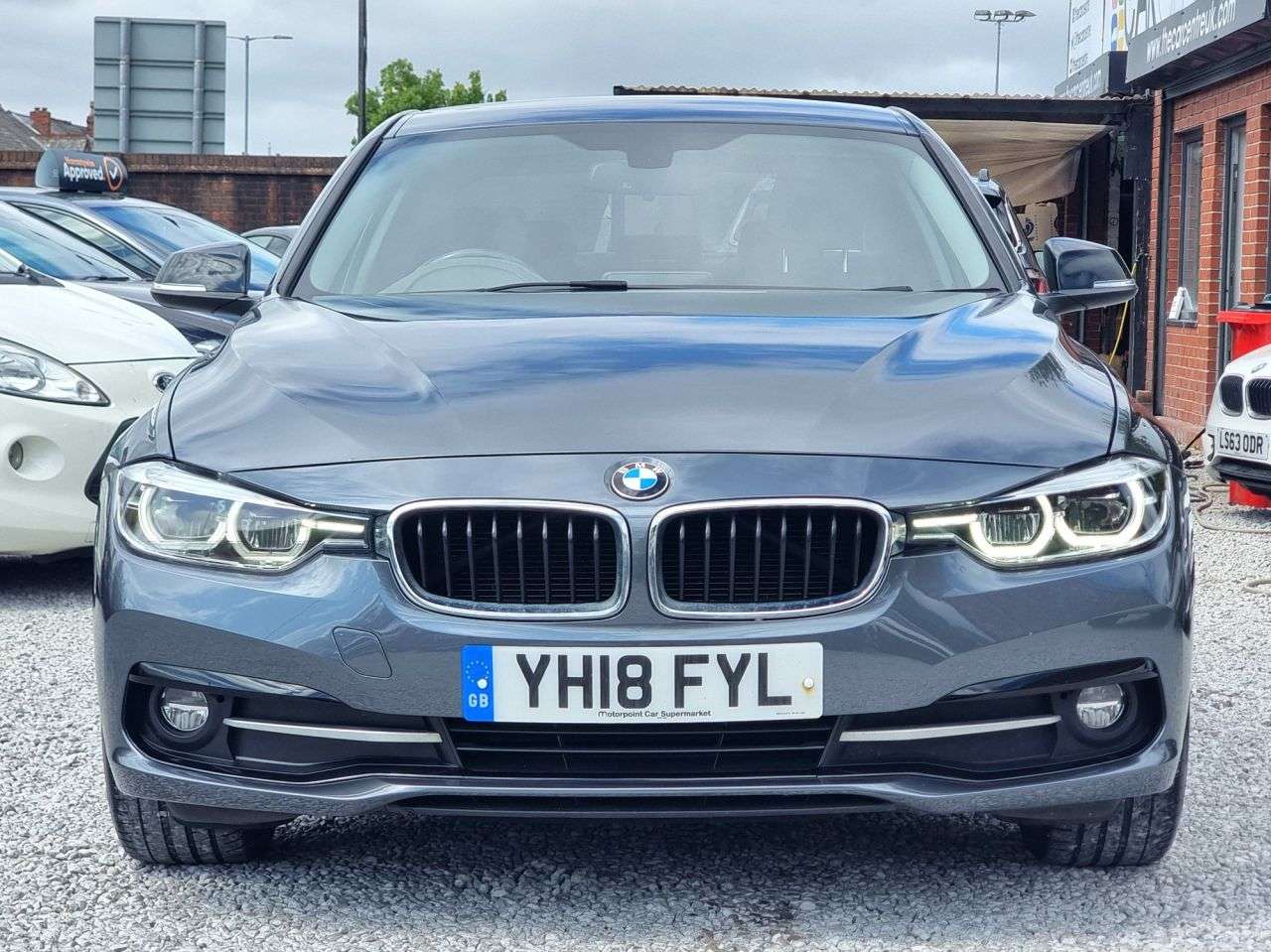 A 2018 BMW 3 SERIES 318I SPORT A 2018 BMW 3 SERIES 318I SPORT
