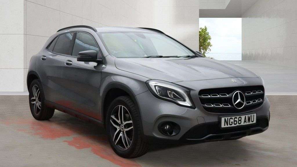 A 2019 MERCEDES-BENZ GLA 1.6 GLA180 Urban Edition SUV 5dr Petrol Manual Euro 6 (s/s) (122 ps) A 2019 MERCEDES-BENZ GLA 1.6 GLA180 Urban Edition SUV 5dr Petrol Manual Euro 6 (s/s) (122 ps)
