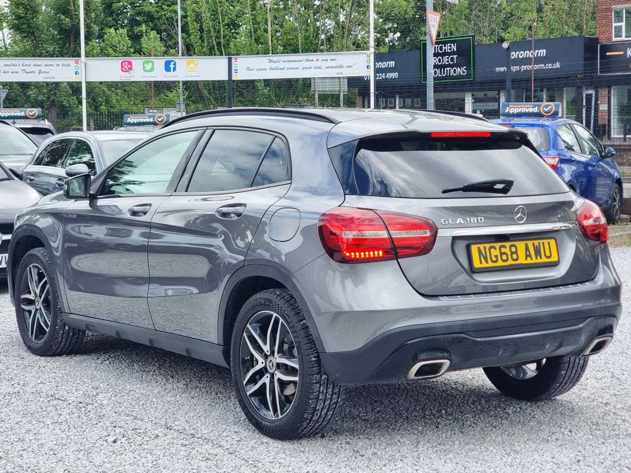 A 2019 MERCEDES-BENZ GLA 1.6 GLA180 Urban Edition SUV 5dr Petrol Manual Euro 6 (s/s) (122 ps) A 2019 MERCEDES-BENZ GLA 1.6 GLA180 Urban Edition SUV 5dr Petrol Manual Euro 6 (s/s) (122 ps)